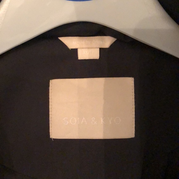 Extra Small black winter down coat by SOIA & KYO - Picture 5 of 11